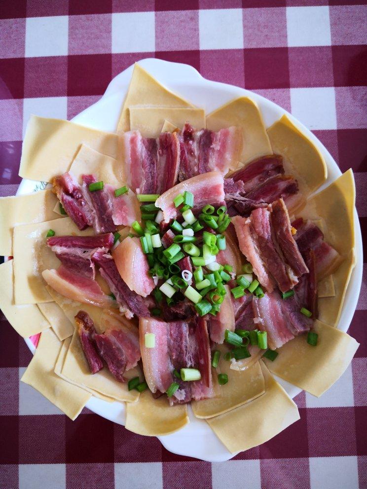 幽兰958做的百叶蒸咸肉和香肠