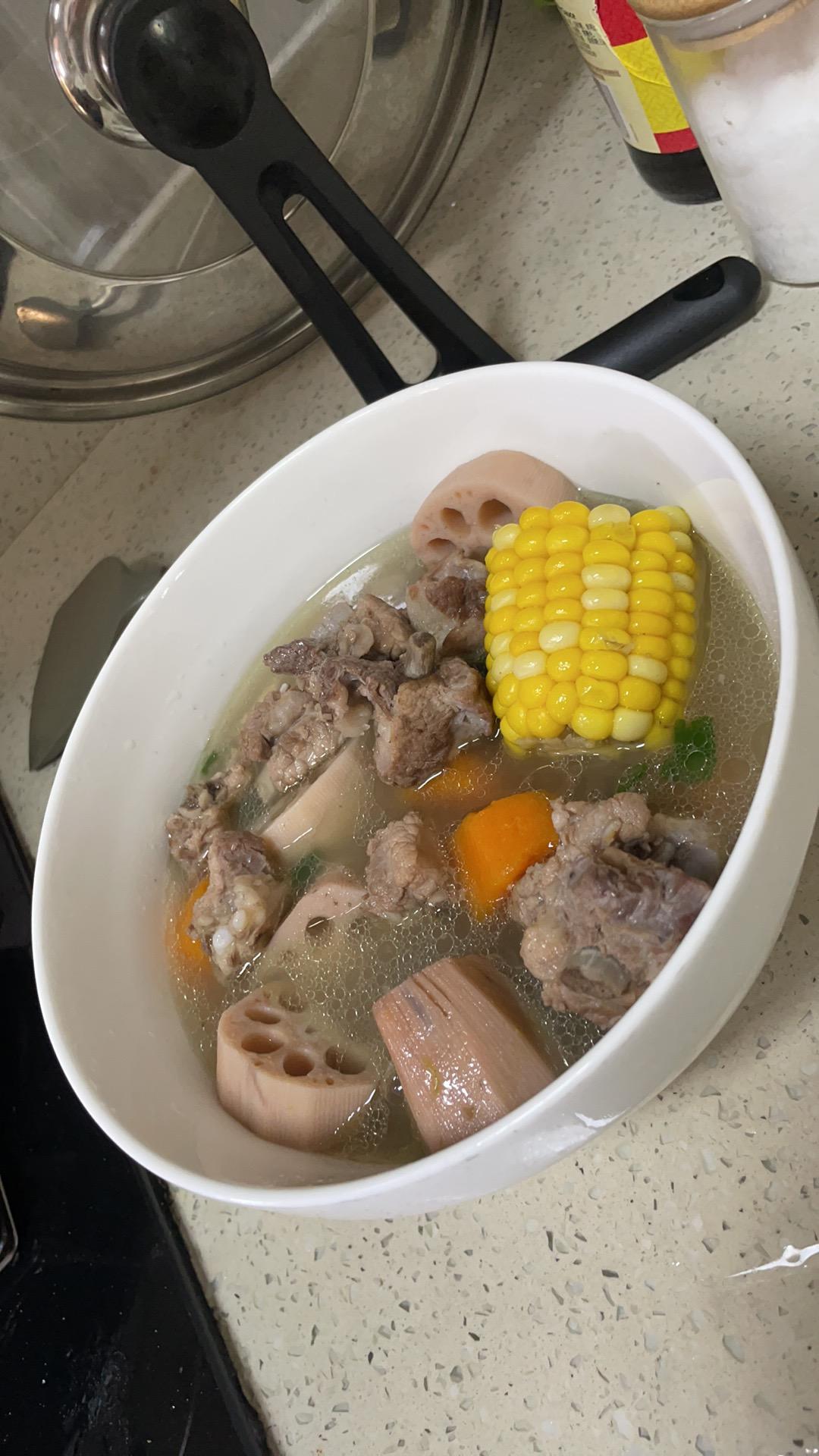 莲藕排骨汤