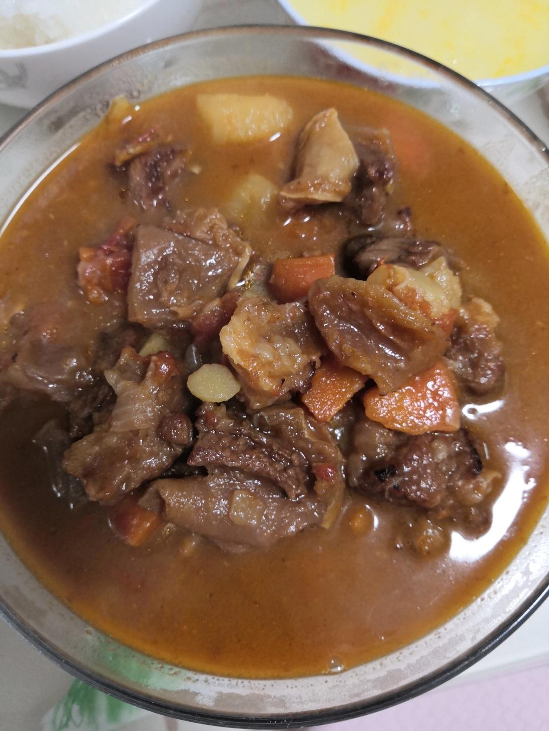 番茄土豆炖牛腩