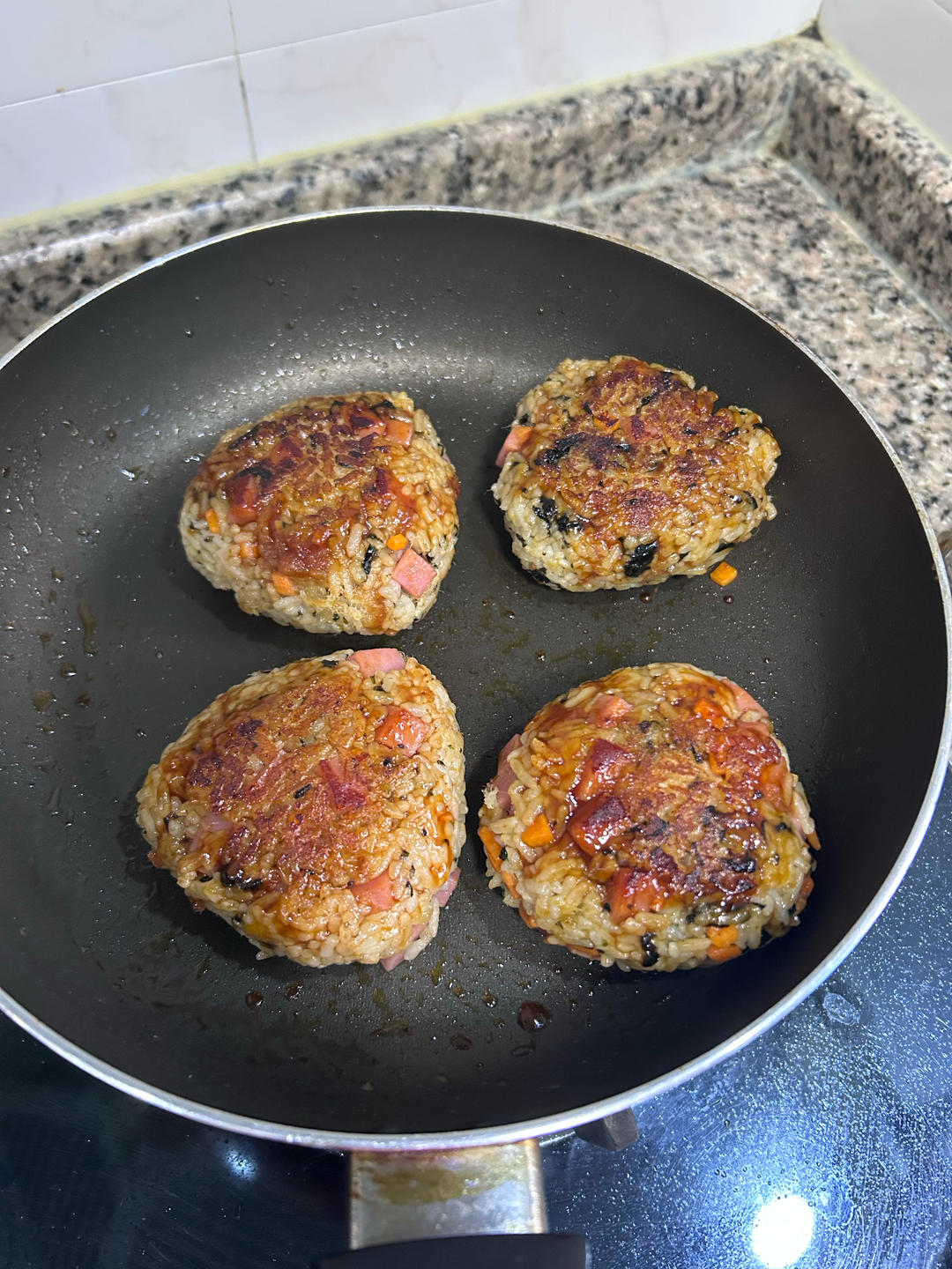 爆浆日式芝士饭团|马克西姆不粘锅