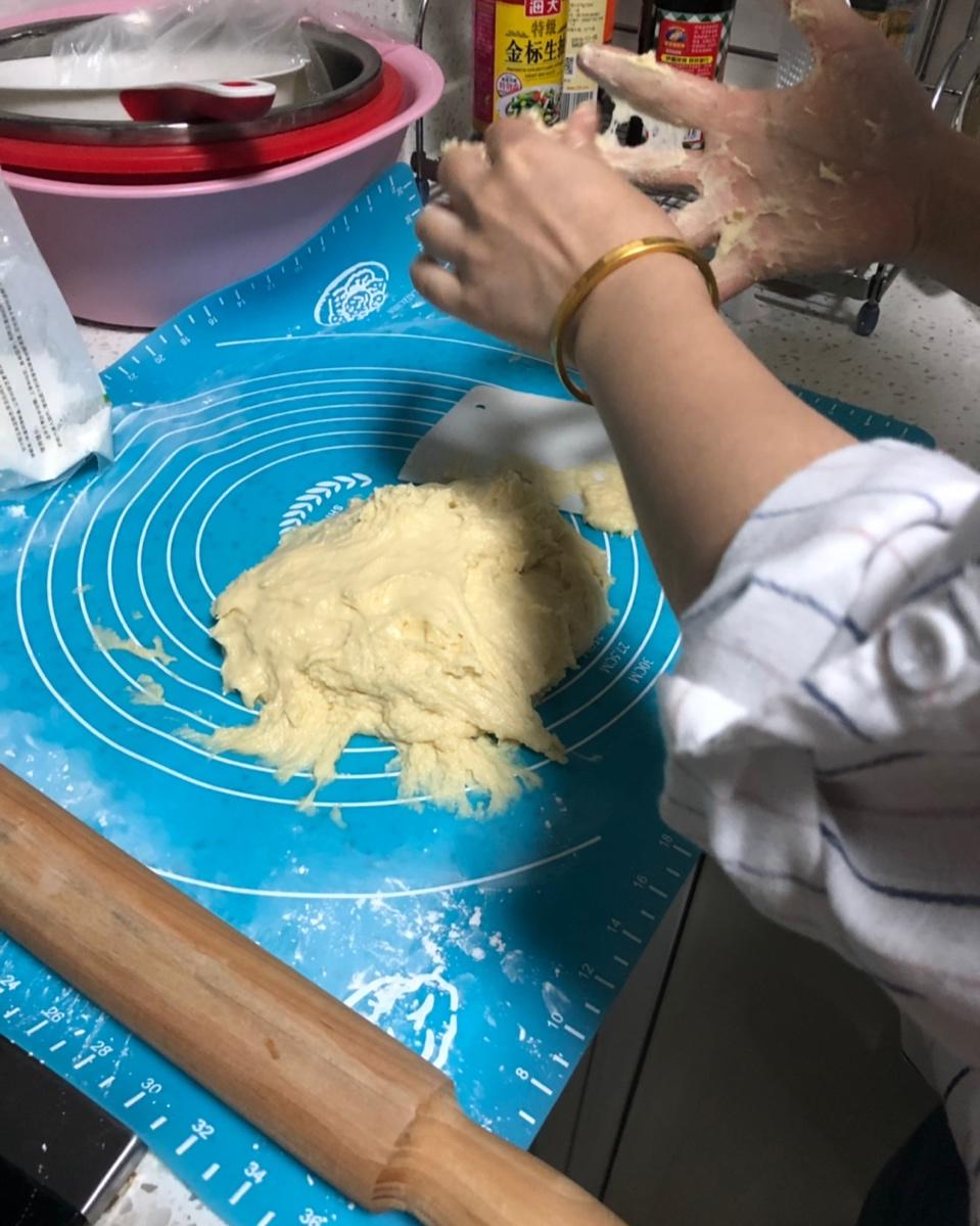 快手椰蓉小餐包（一次发酵照样柔软又拉丝）