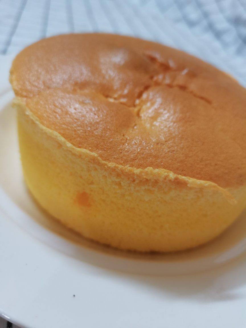 超超超柔软的咸蛋黄芝士古早蛋糕!