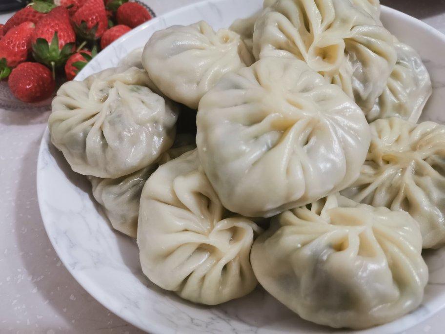 薄皮韭菜鸡蛋粉丝包