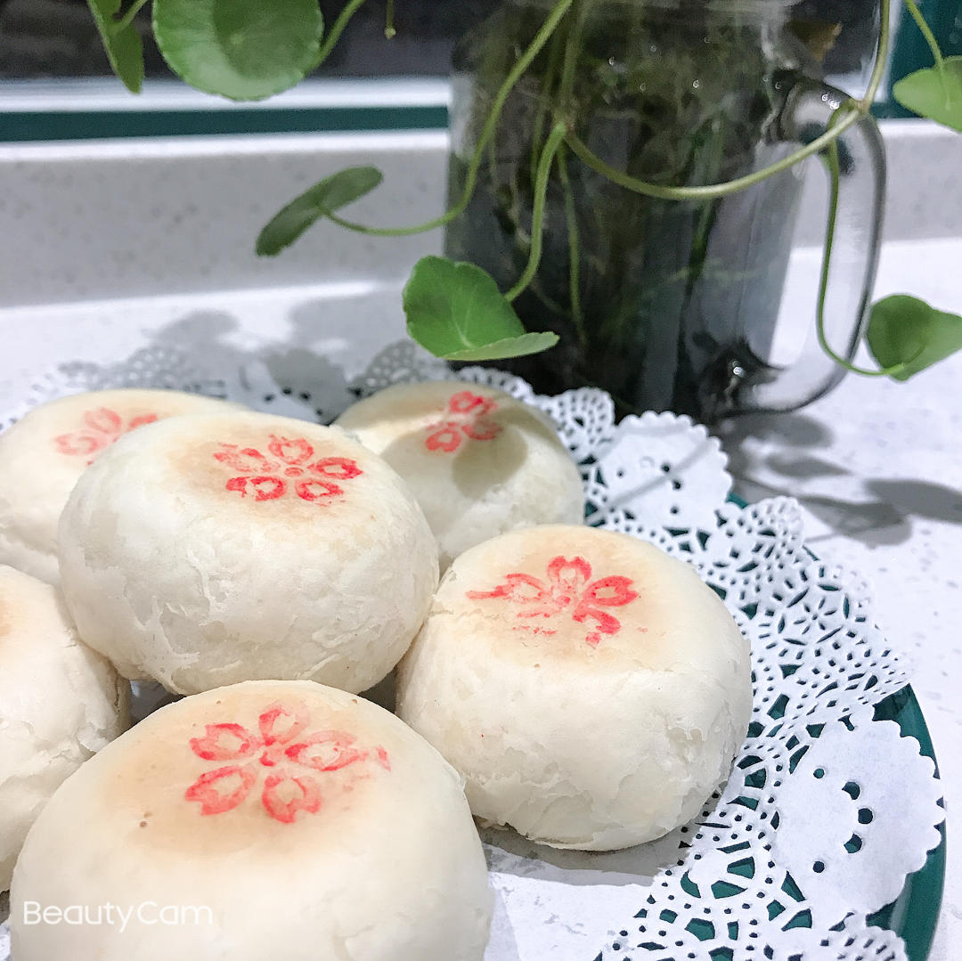 白酥皮云腿月饼