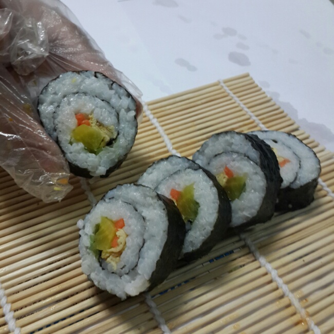 紫菜卷寿司