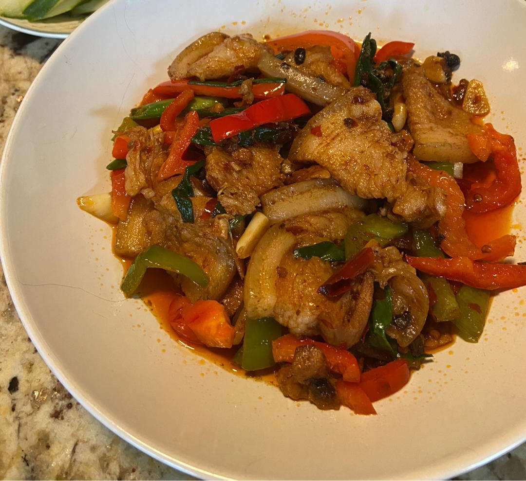 老丁的私房菜-蒜苗回锅肉
