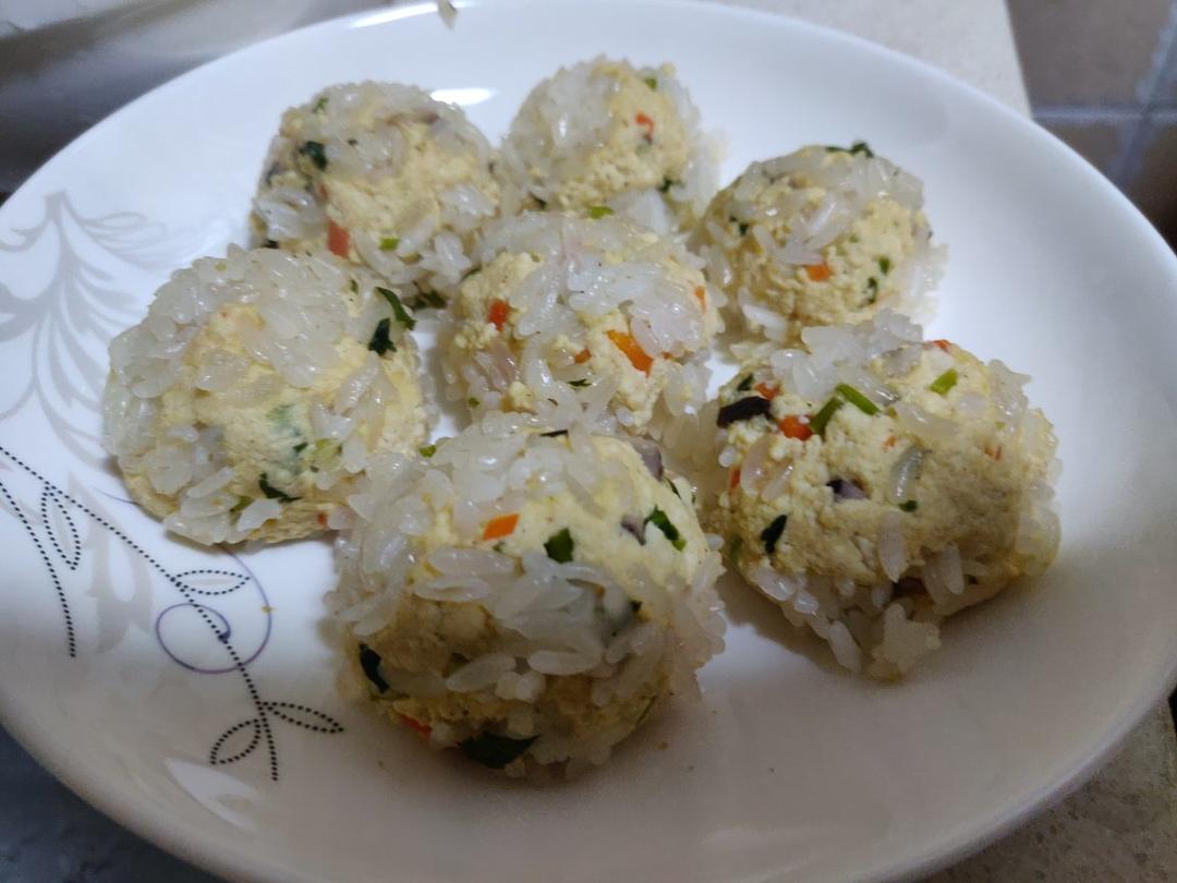 蒸糯米豆腐丸子