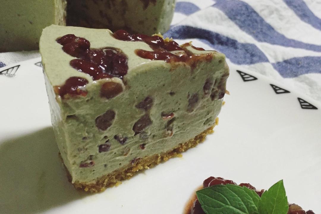 抹茶红豆慕斯