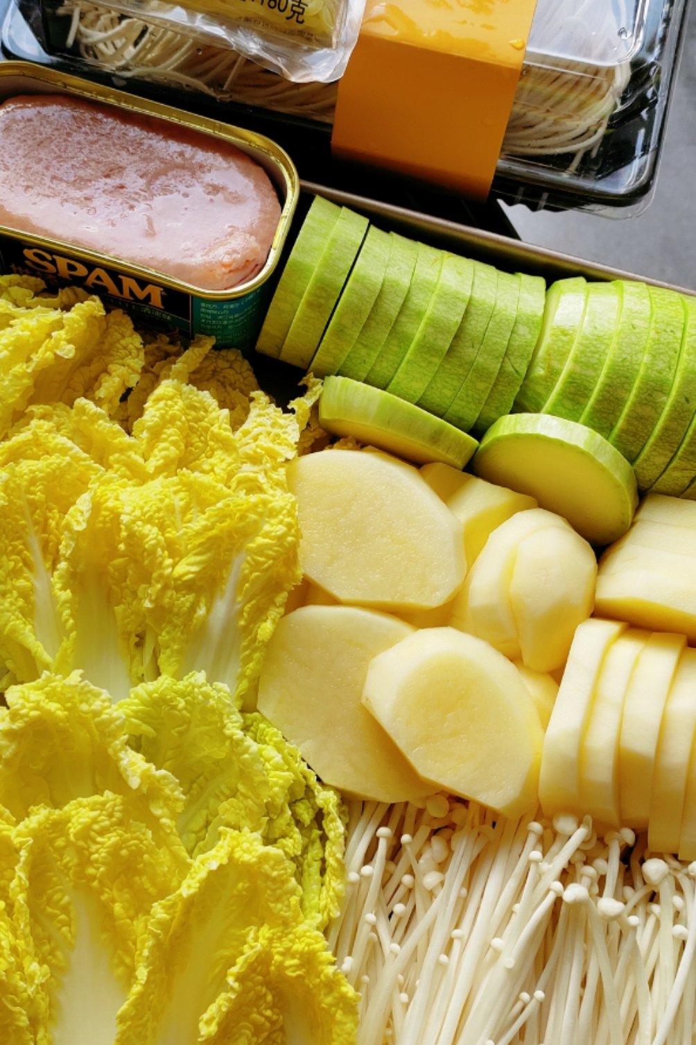 火锅里我喜欢鲜虾虾滑【简单虾滑脆口滑嫩+虾头熬浓厚虾汤】