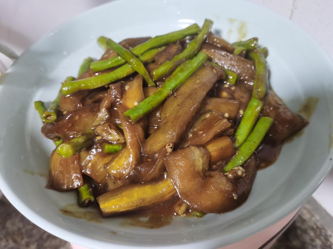 豆角茄子🍆省油版——夏天里的素菜是主题。