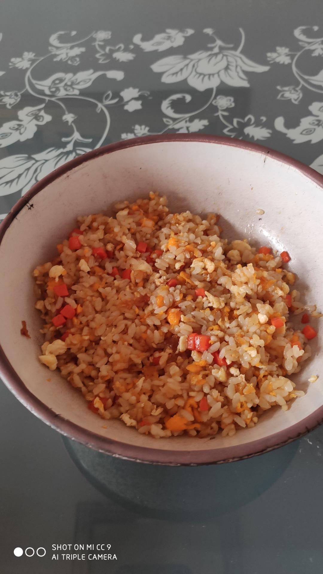 厨师长教你“蛋炒饭”如何做才好吃，答案都在这里面！
