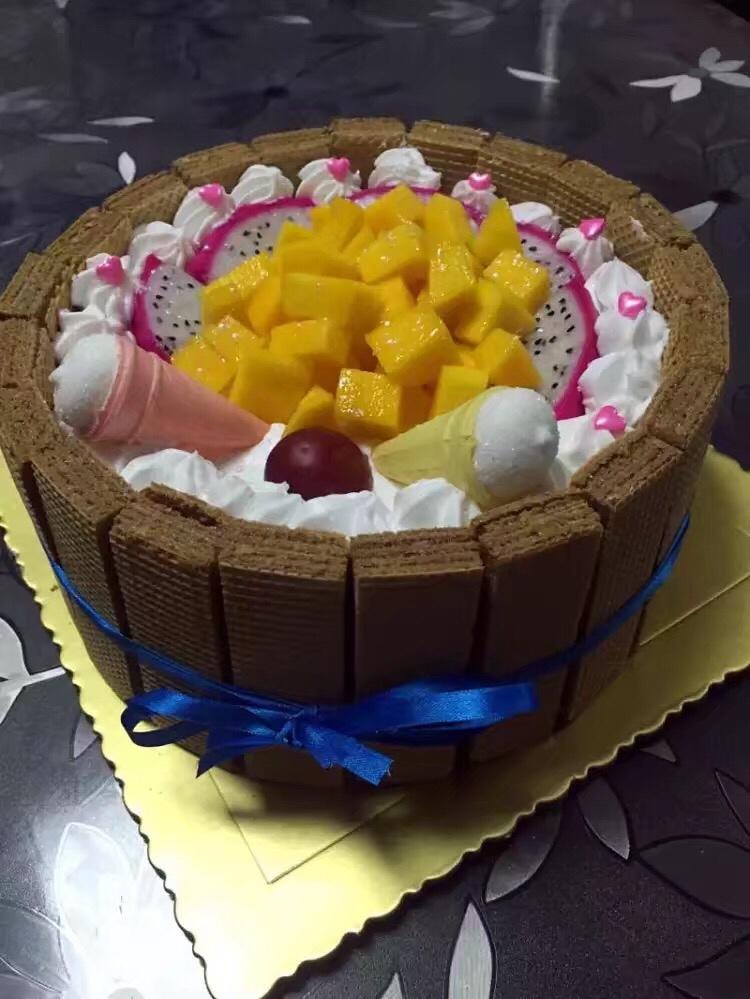 生日蛋糕教程【威化饼干围边】