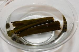 日式木鱼花高汤的做法 步骤1