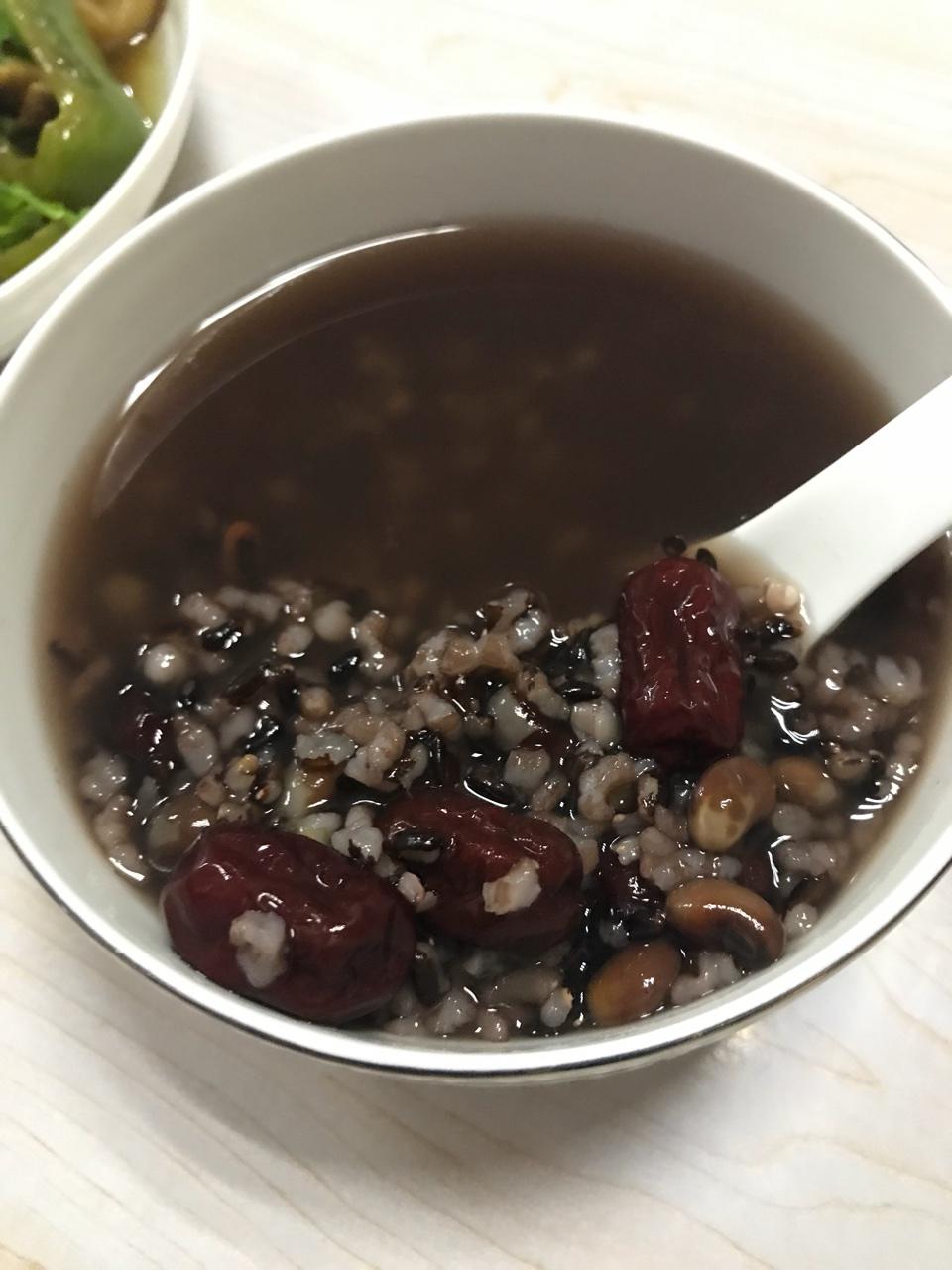 红豆黑米粥
