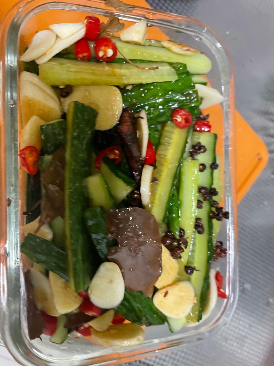 爽脆可口的酱香小黄瓜