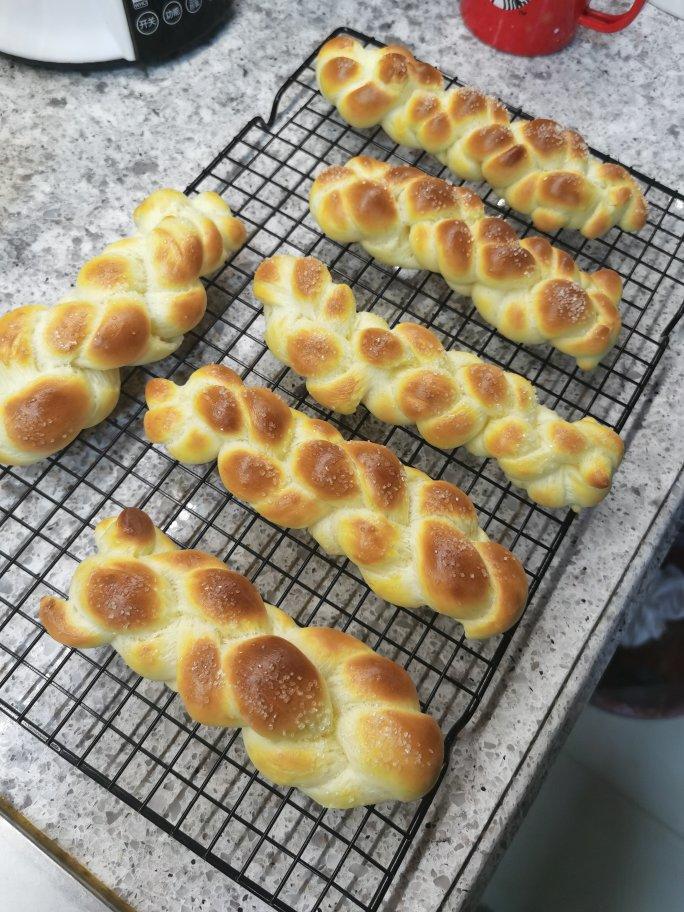 砂糖麻花面包（两股辫子）