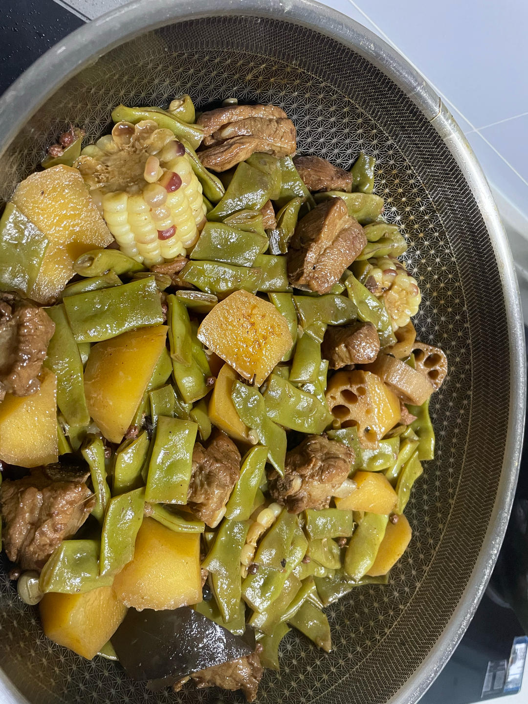 硬菜代表--排骨炖豆角土豆（豆角焖面胚子）