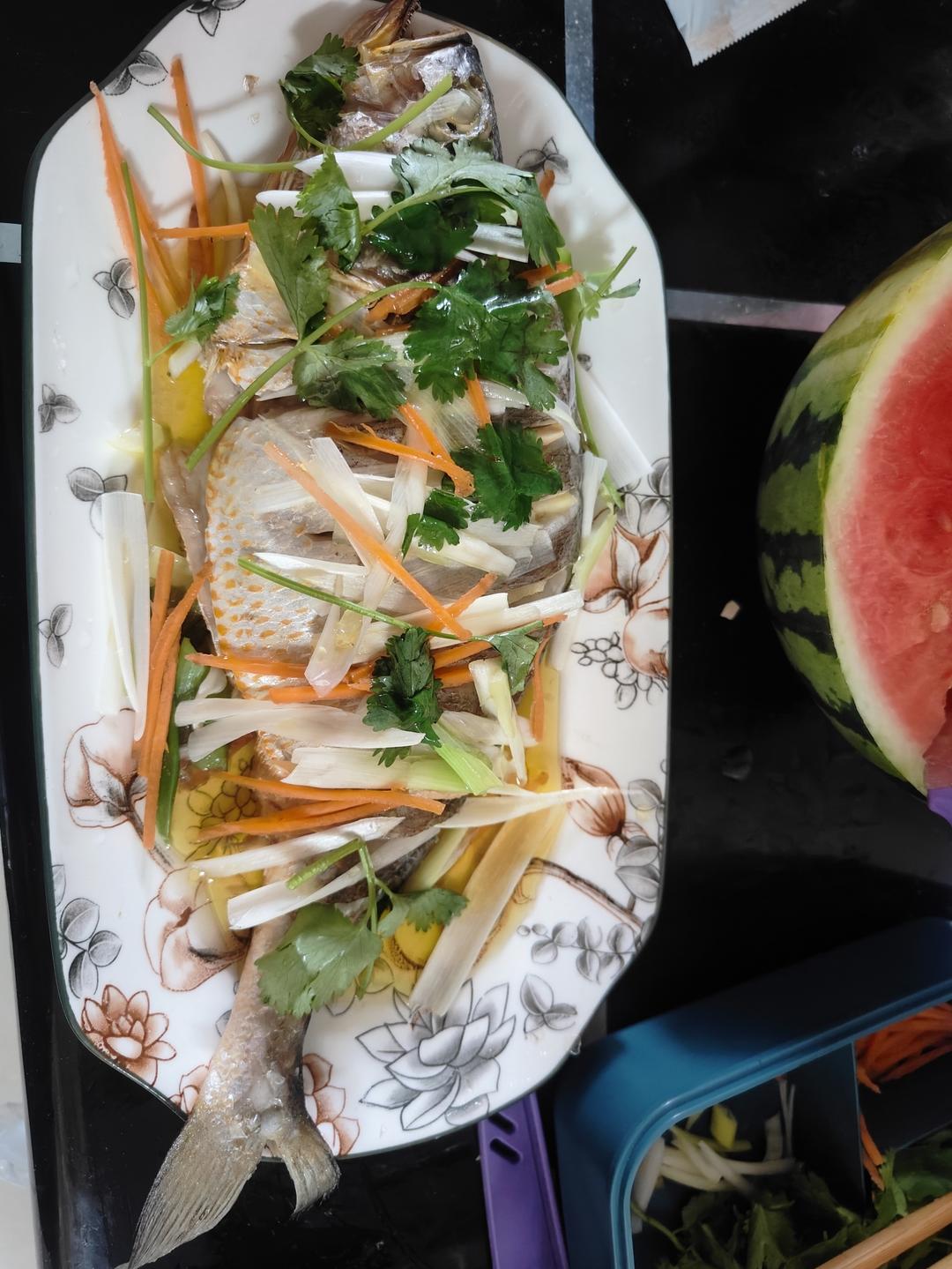 清蒸鲈鱼，肉质鲜嫩