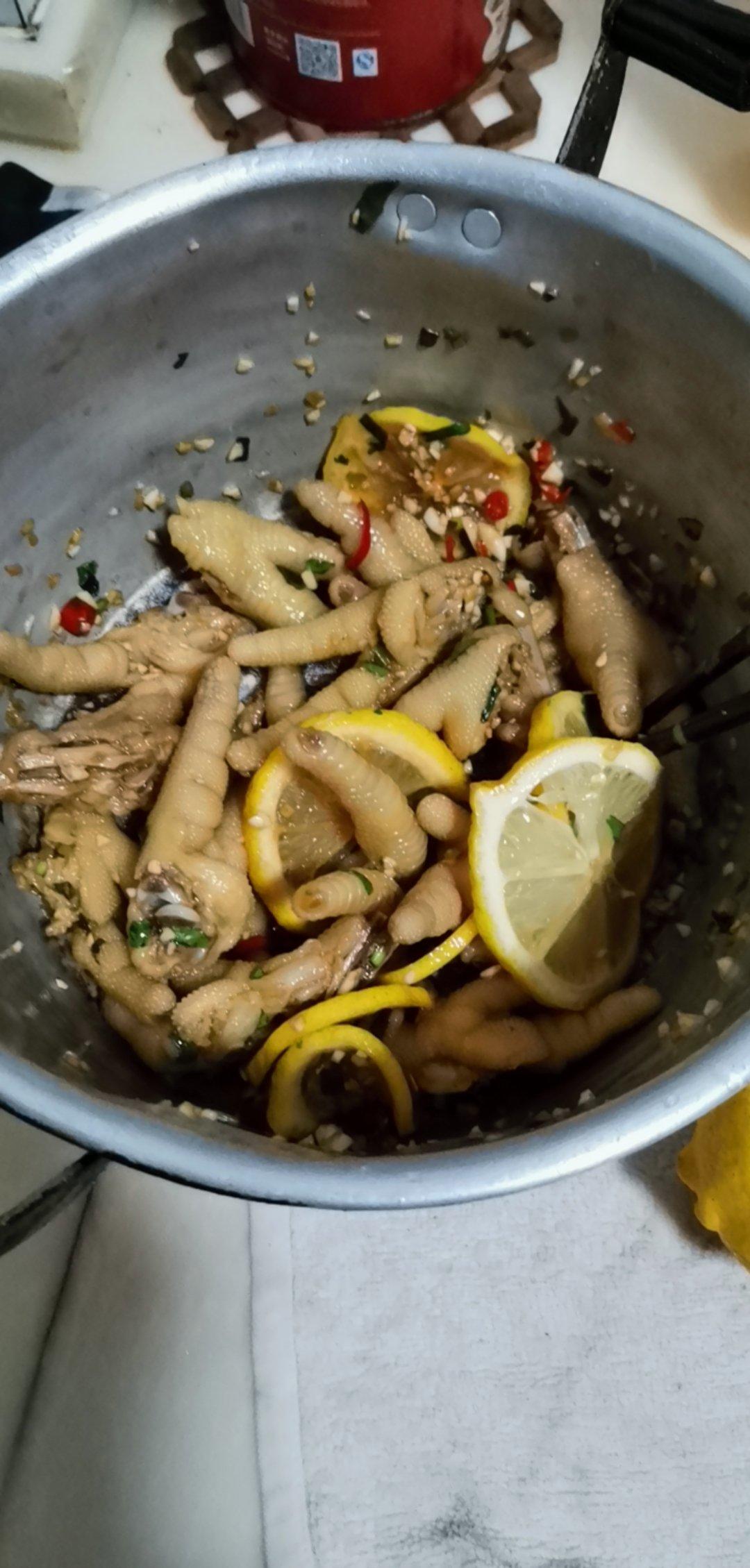 【柠檬酸辣鸡爪】自制超级无敌美味的网红鸡爪