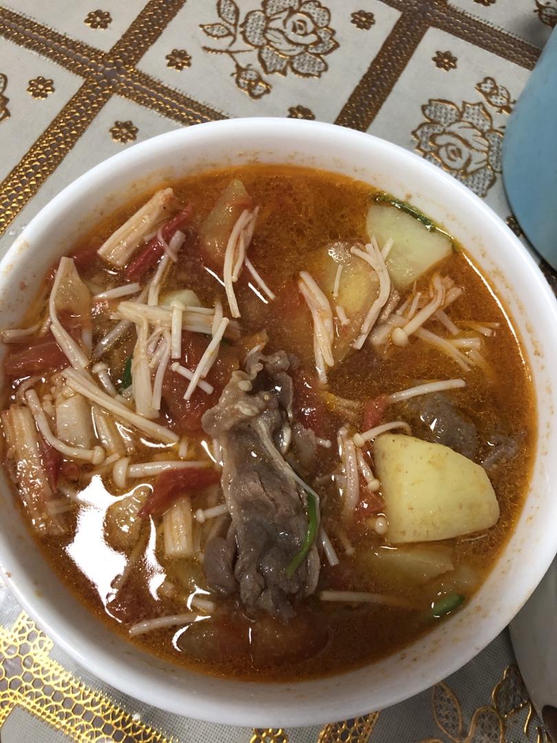 番茄土豆肥牛锅