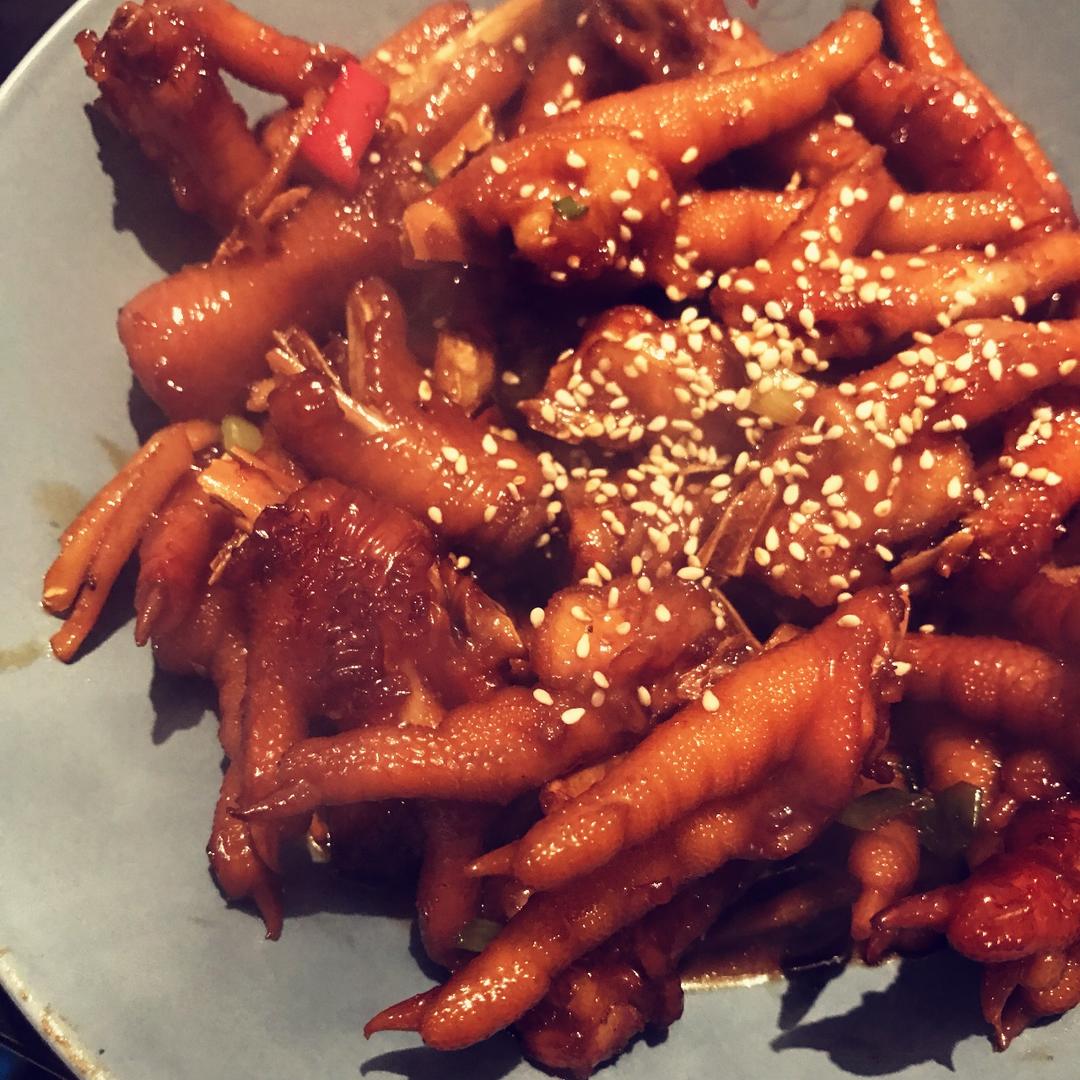 香辣烧鸡爪