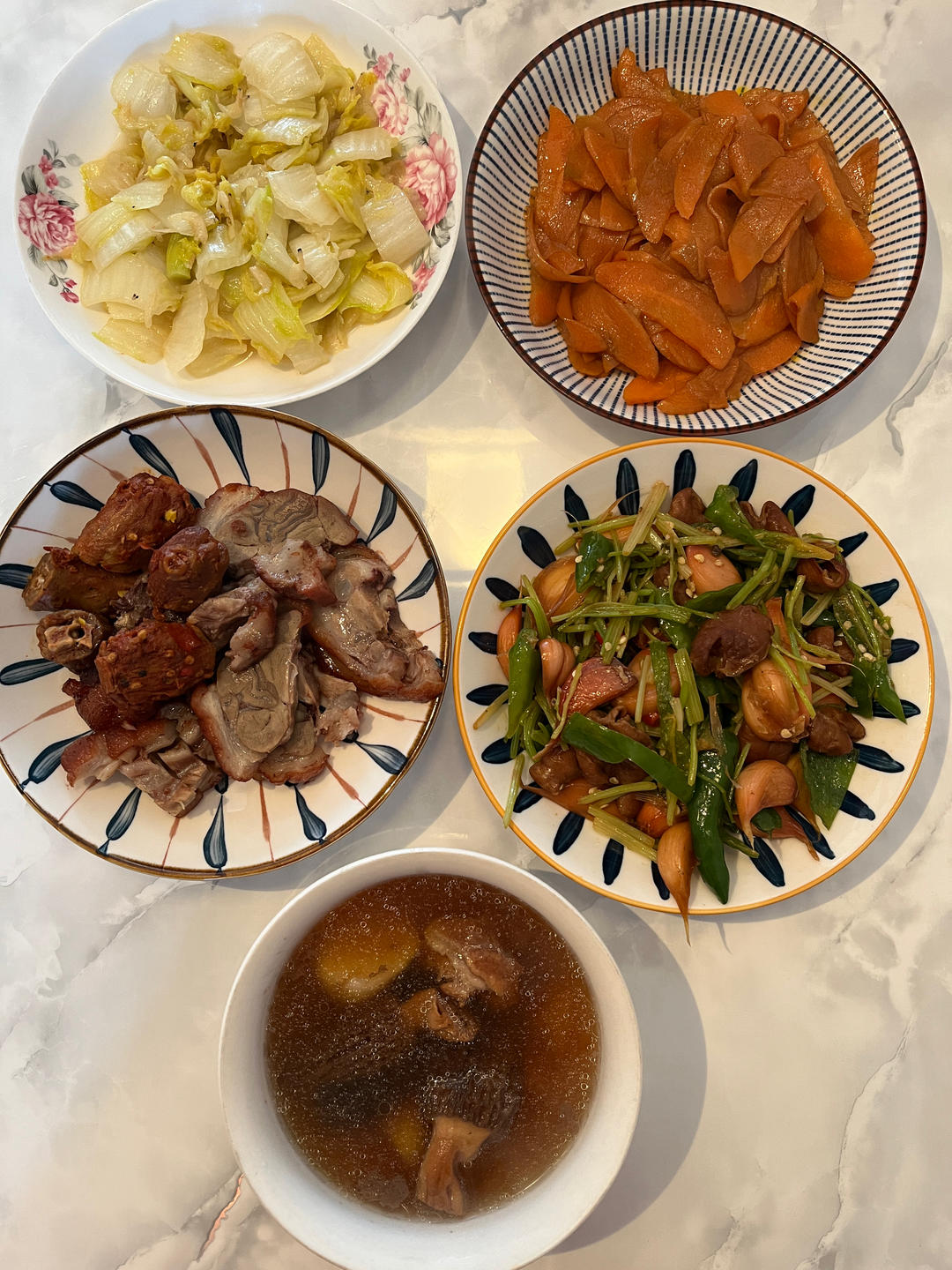 我家的小饭桌