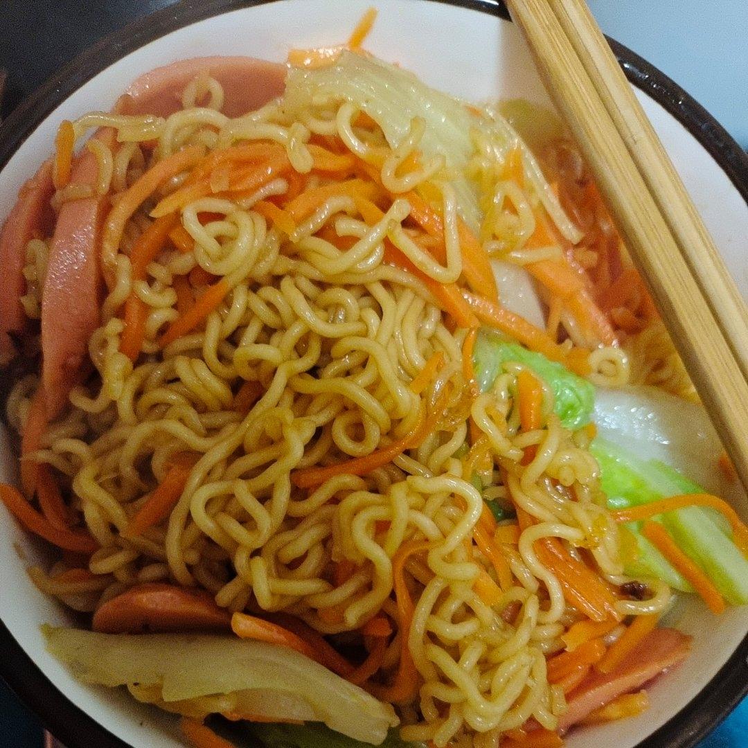 秒杀路边摊的炒方便面