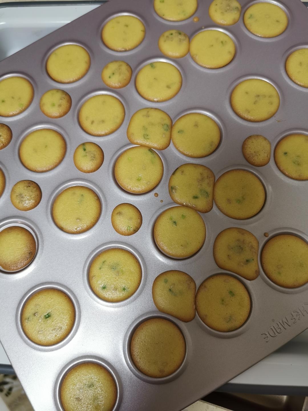 老少皆宜的葱香薄脆小饼干，全家一致好评！