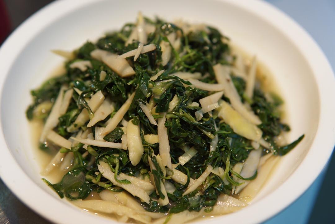 春笋炒马兰头-Magimix玛捷斯的做法