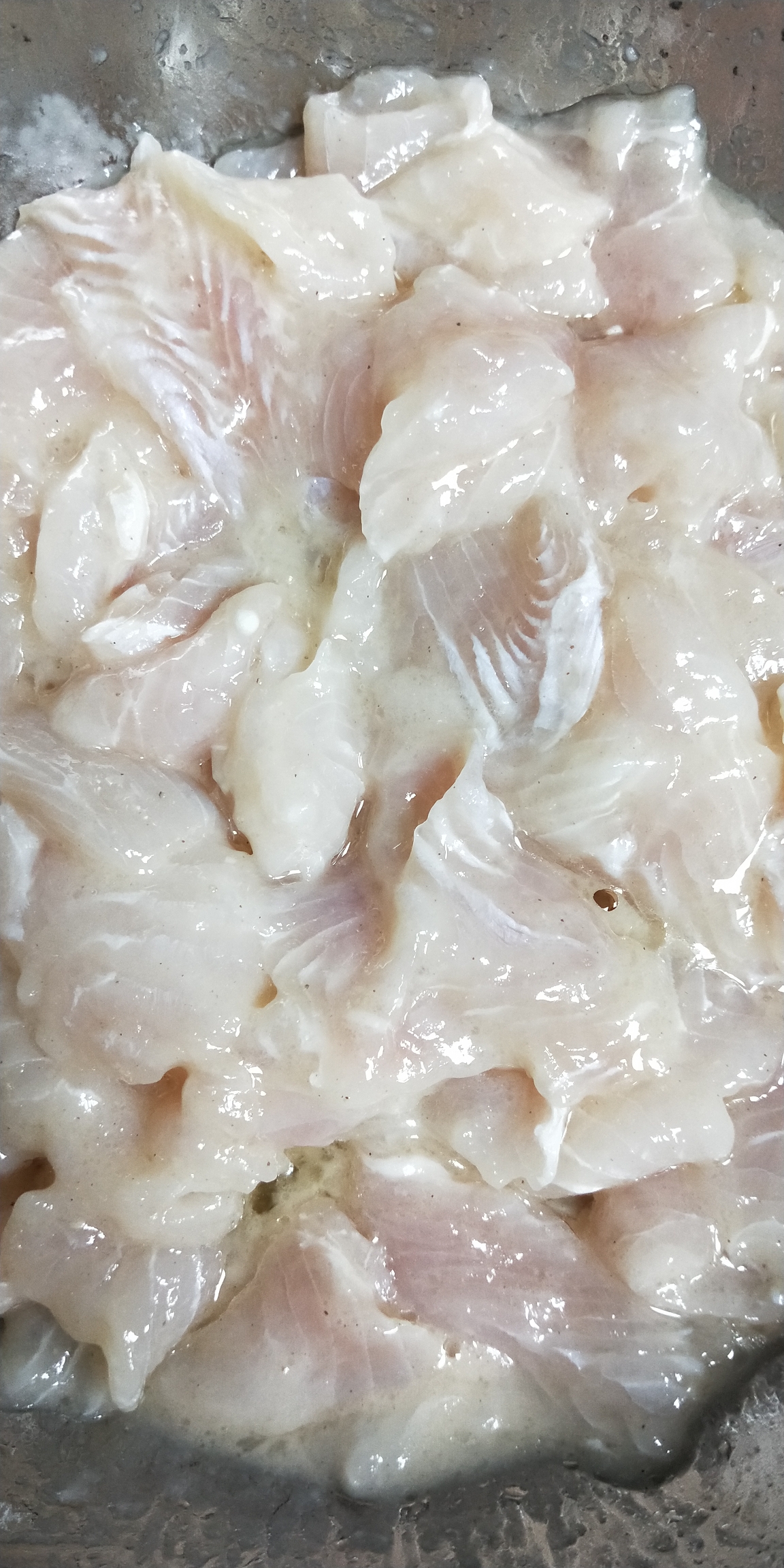高蛋白零脂肪，没有鱼刺的酸汤巴沙鱼的做法 步骤1