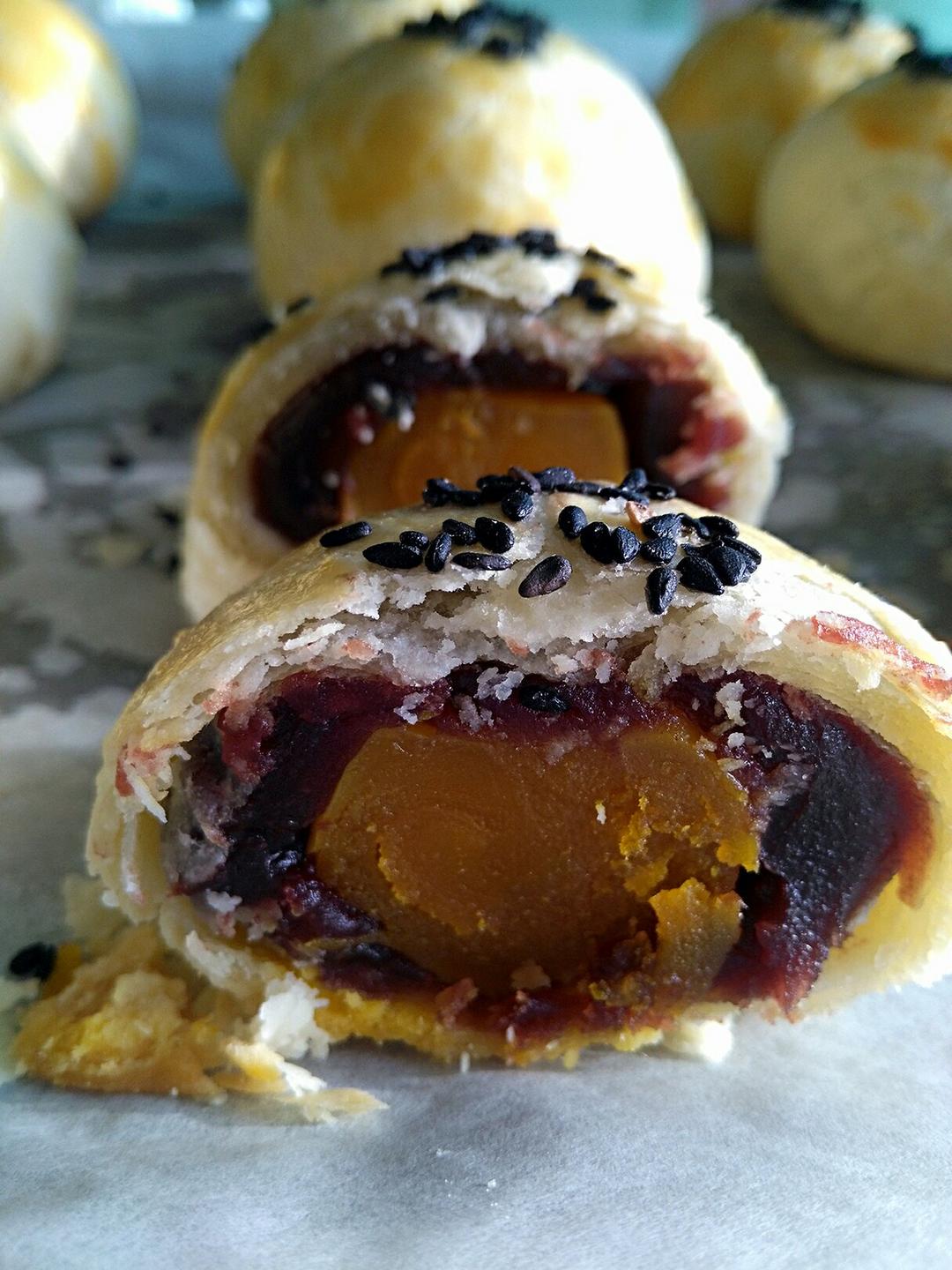 蛋黄酥酥酥（超级奶香黄油版）