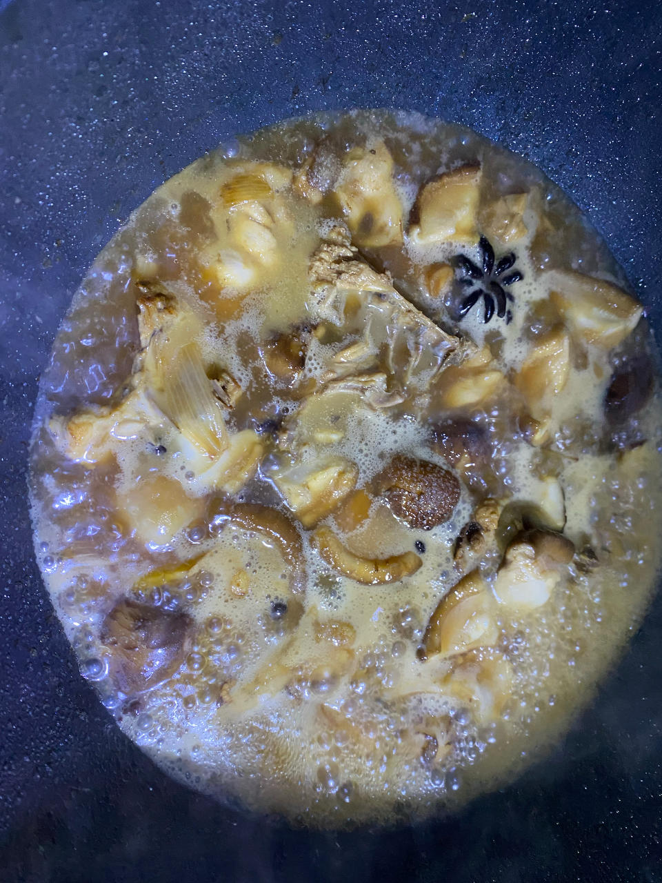 小鸡炖蘑菇