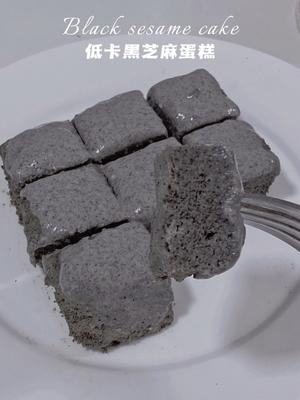 仅用黑芝麻粉‼️就能做蛋糕⁉️0糖油仅43卡的做法 步骤5