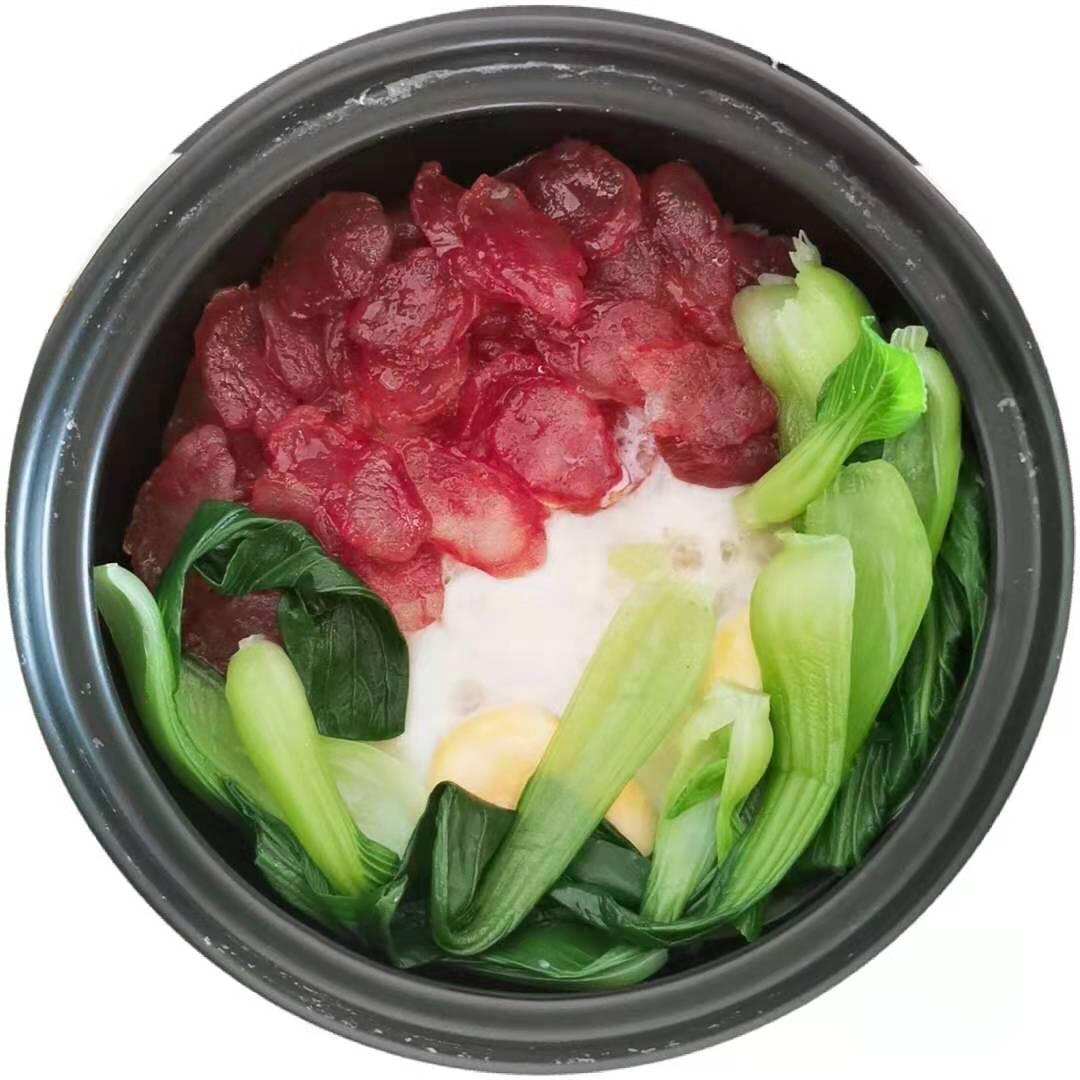 广式腊味煲仔饭