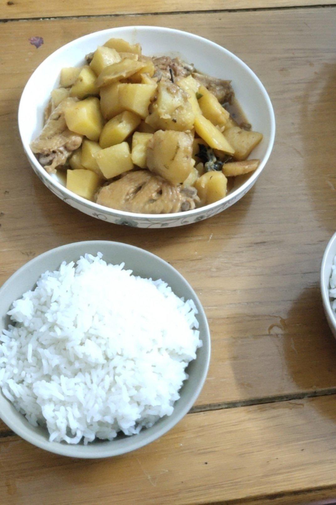 土豆炖鸡翅（快手零失败）