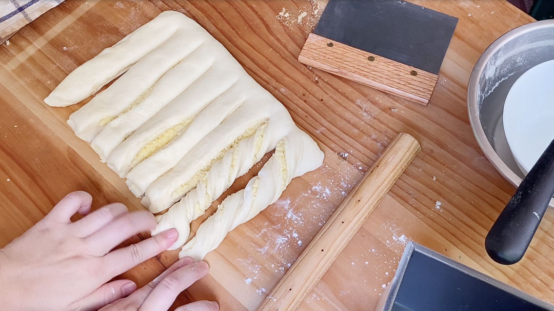 纯奶手撕吐司的做法 步骤1