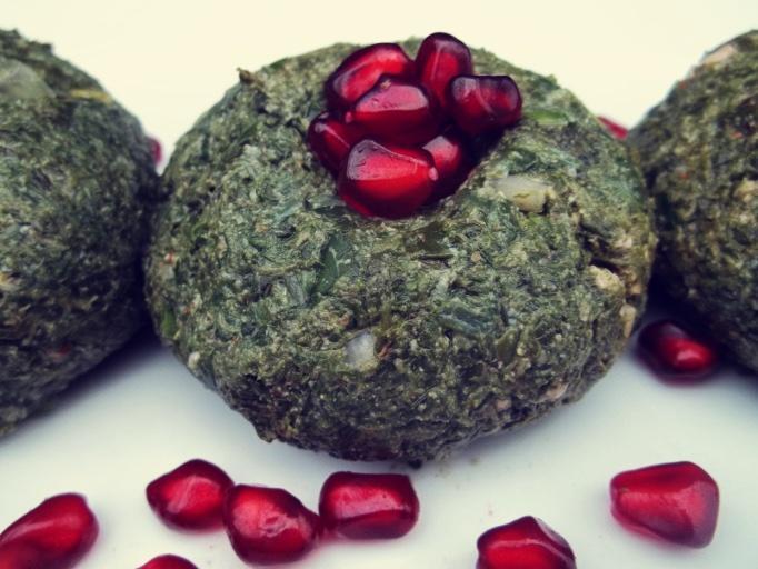 菠菜核仁团 (Nuts and Spinach Rolls)的做法