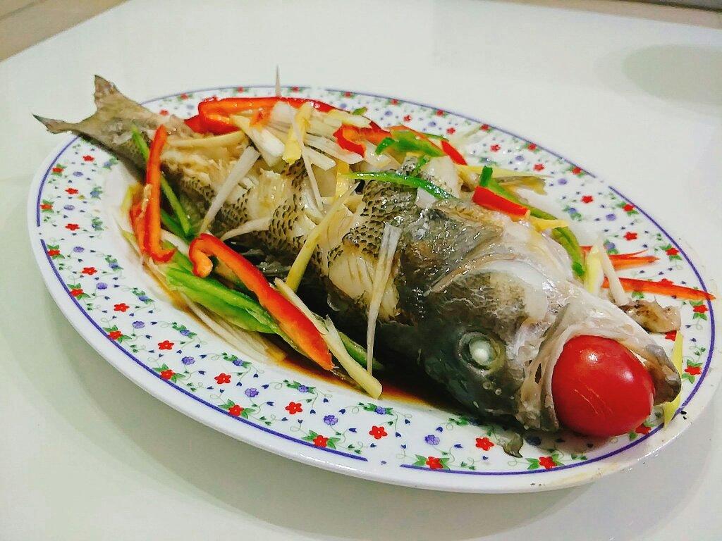 清蒸鲈鱼