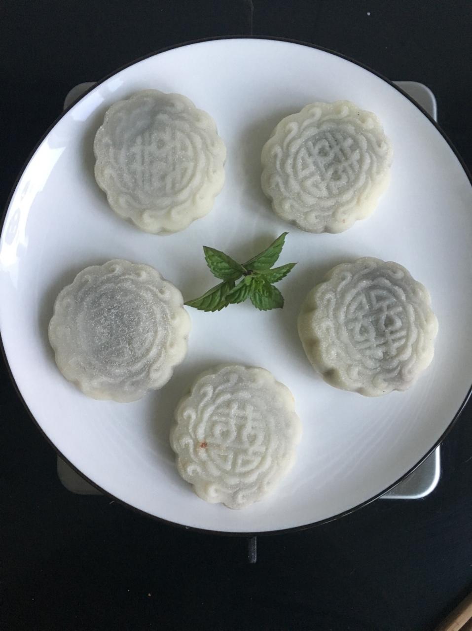 冰皮豆沙月饼