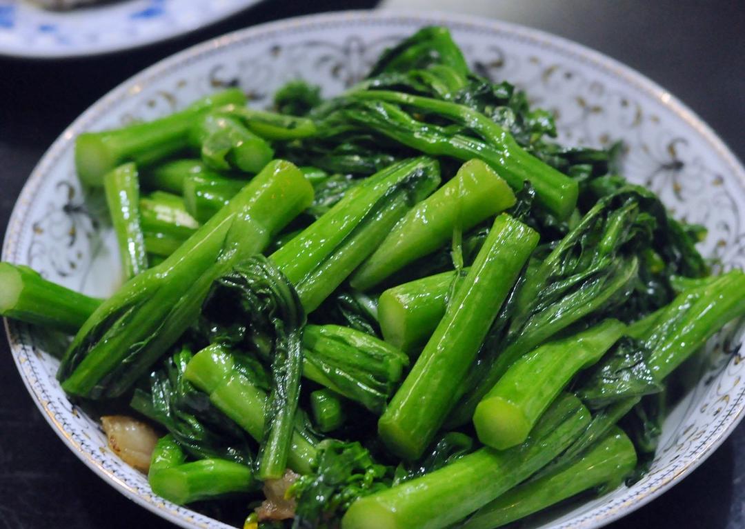 镬气十足的生炒菜心