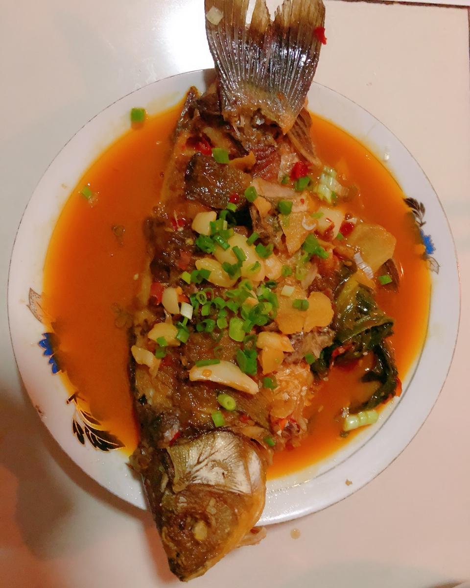 家常红烧鱼