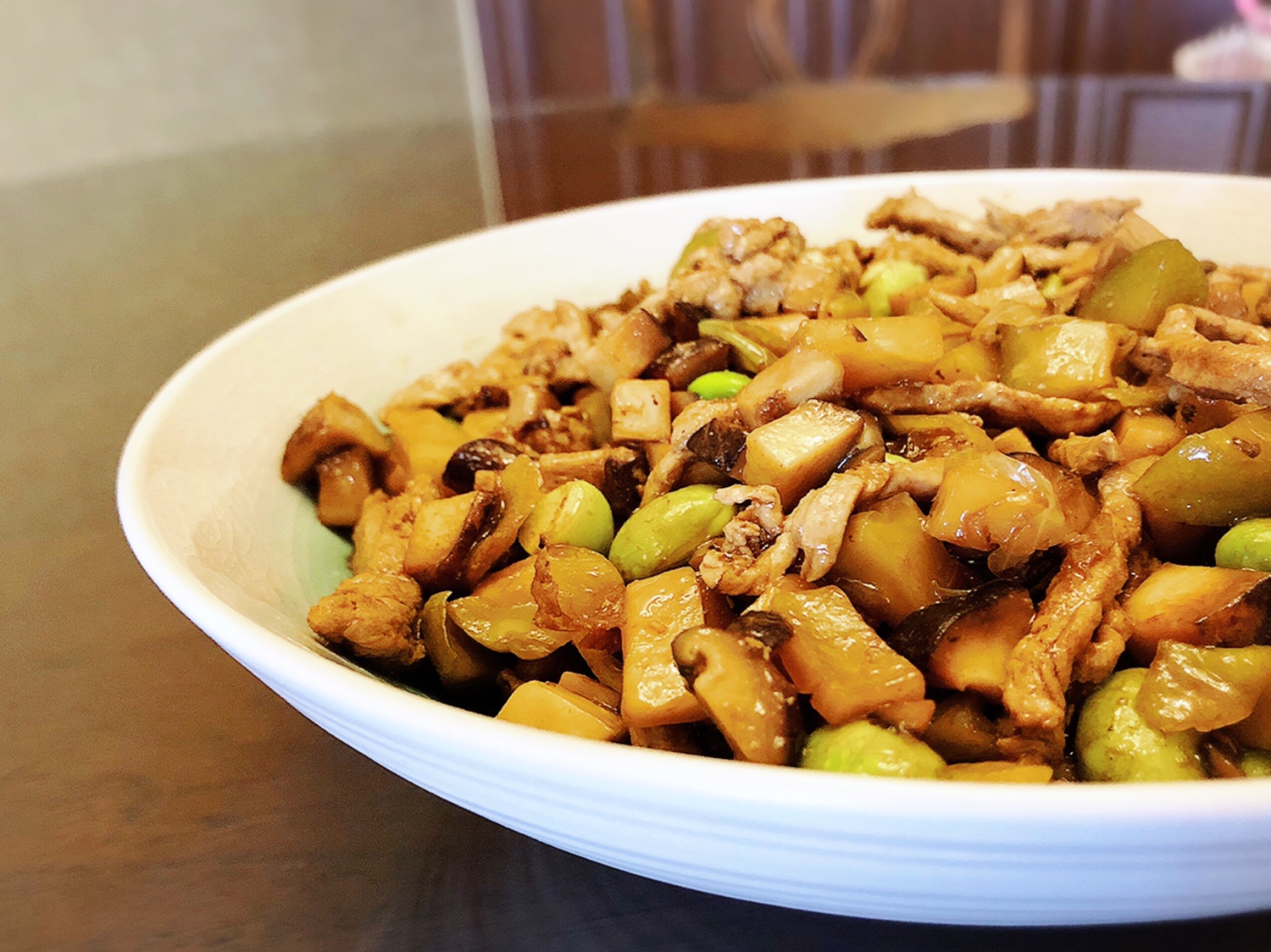 暑热下饭菜：香菇毛豆榨菜丁炒肉丝的做法