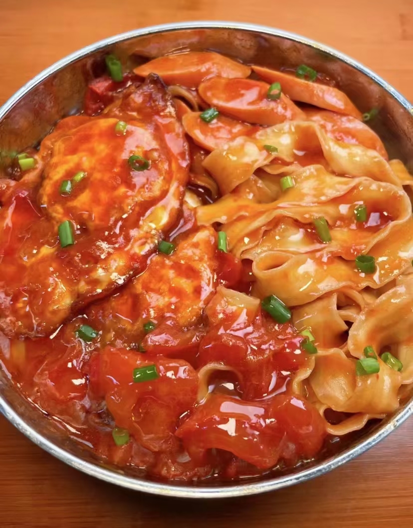 西红柿浓汤面的做法