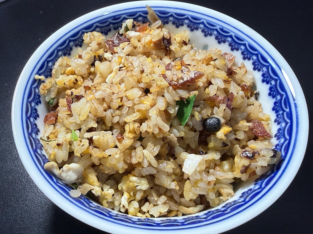 豆豉鲮鱼炒饭