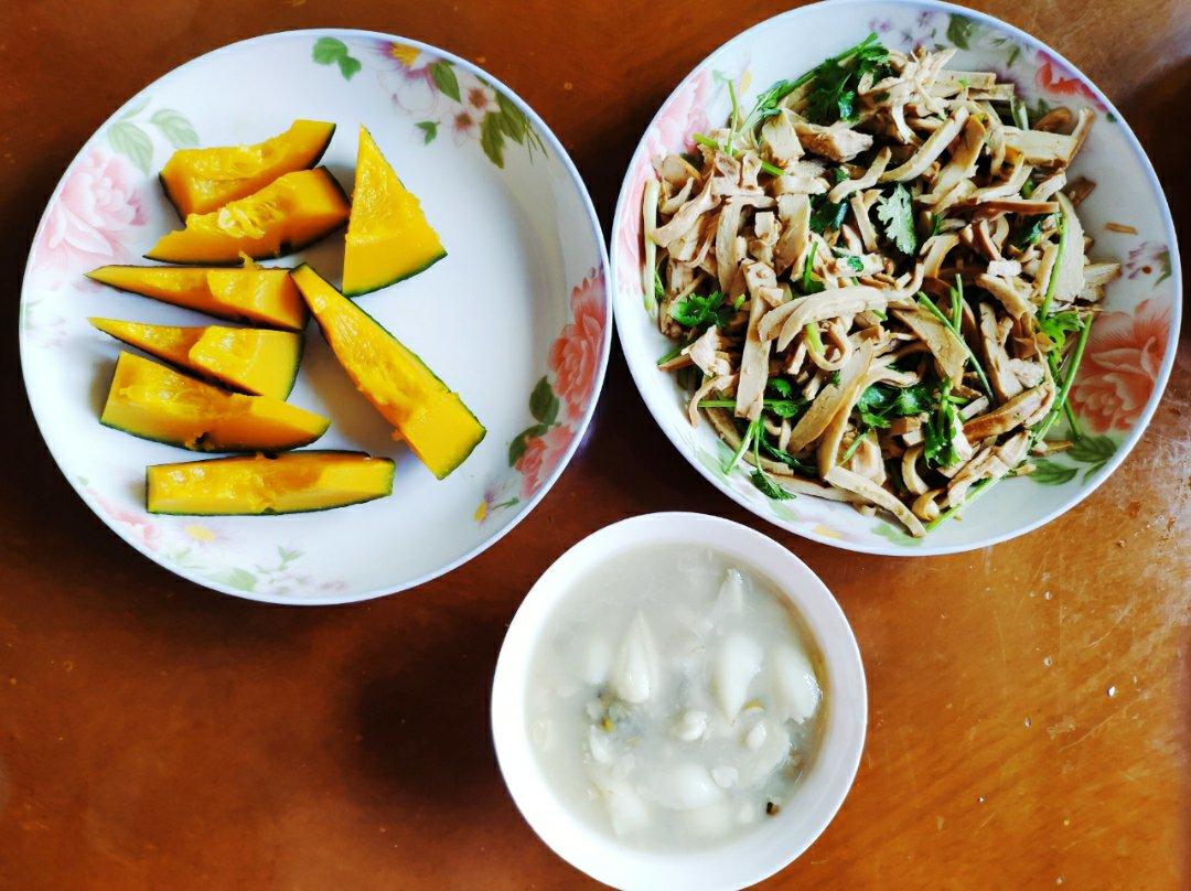 紫甘蓝沙拉丨健康·三餐