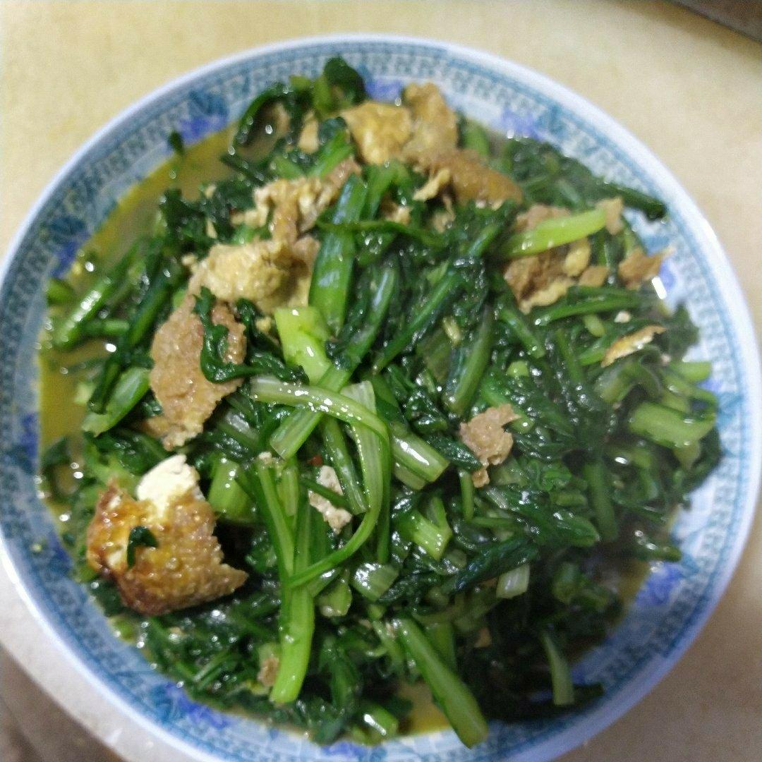 茼蒿炒鸡蛋