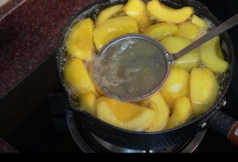 黄桃罐头（在家轻松做）的做法 步骤7