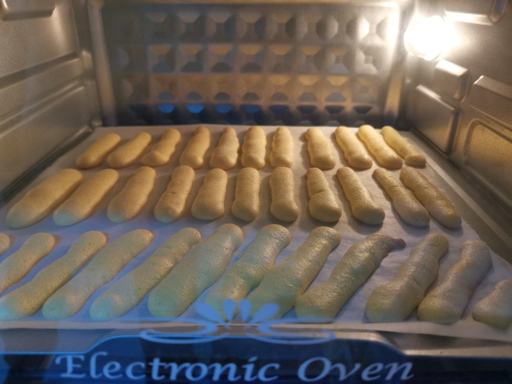 不加一滴油，入口即化的手指饼干，一次成功