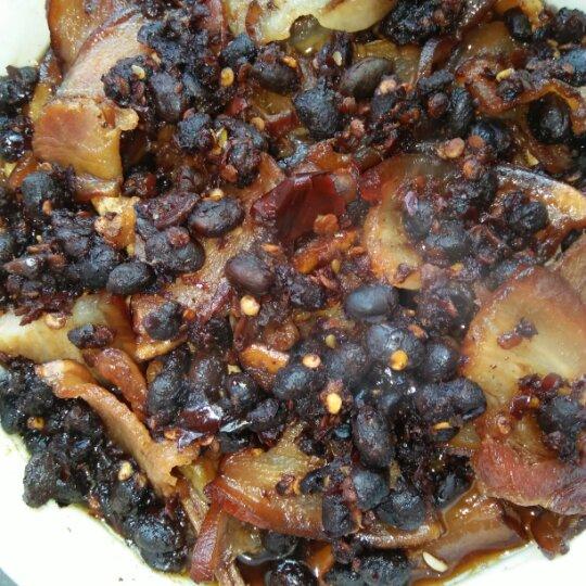 豆豉蒸腊肉