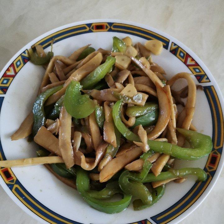 杏鲍菇素炒青椒